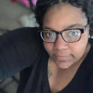 Meet your Posher, Andrea